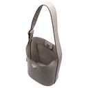 Guess Meridian II Bucket - Beuteltasche mit herausnehmbarer Pouch (dark taupe) - Ansicht 7