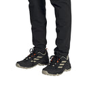 adidas Terrex Eastrail GTX - Wanderschuh Women (core black/wonder beige/semi impact orange, 41 1/3) - Markenkoffer