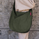 reisenthel Moonbag - Schultertasche 48 cm (cord dark matcha) - Ansicht 6