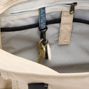 Haglöfs Tight Tote 25 - Umhängetasche/Rucksack 40 cm (chalk beige/true black) - Ansicht 5