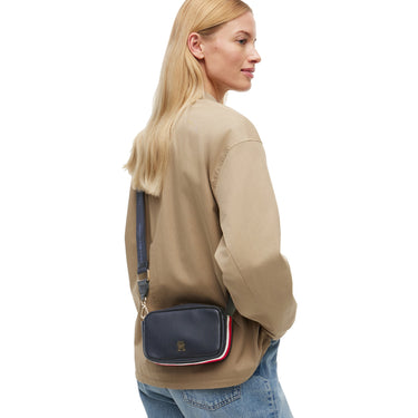 Tommy Hilfiger Logotape Camera Bag - Umhängetasche 18 cm (space blue corp) - Ansicht 5