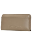 Calvin Klein Embossed Logo - Geldbörse L 12cc 19.2 cm RFID (crockery) - Ansicht 2