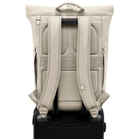 Johnny Urban Luca Medium - Rolltop-Rucksack 42 cm (sand) - Ansicht 5