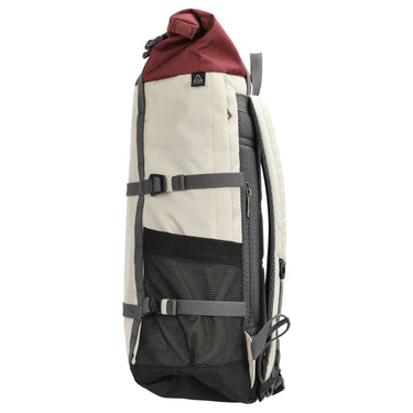 Doughnut Paratrooper Reborn - Rolltop Rucksack 14" 67 cm erw. (stone x wine) - Ansicht 3