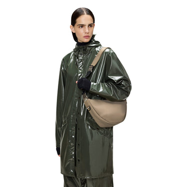Rains Valera - Schultertasche 52 cm (beige) - Ansicht 4