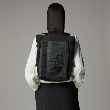 The North Face Base Camp Tote Pack - Umhängetasche/Rucksack 14" 41 cm (tnf black/tnf black) - Ansicht 8